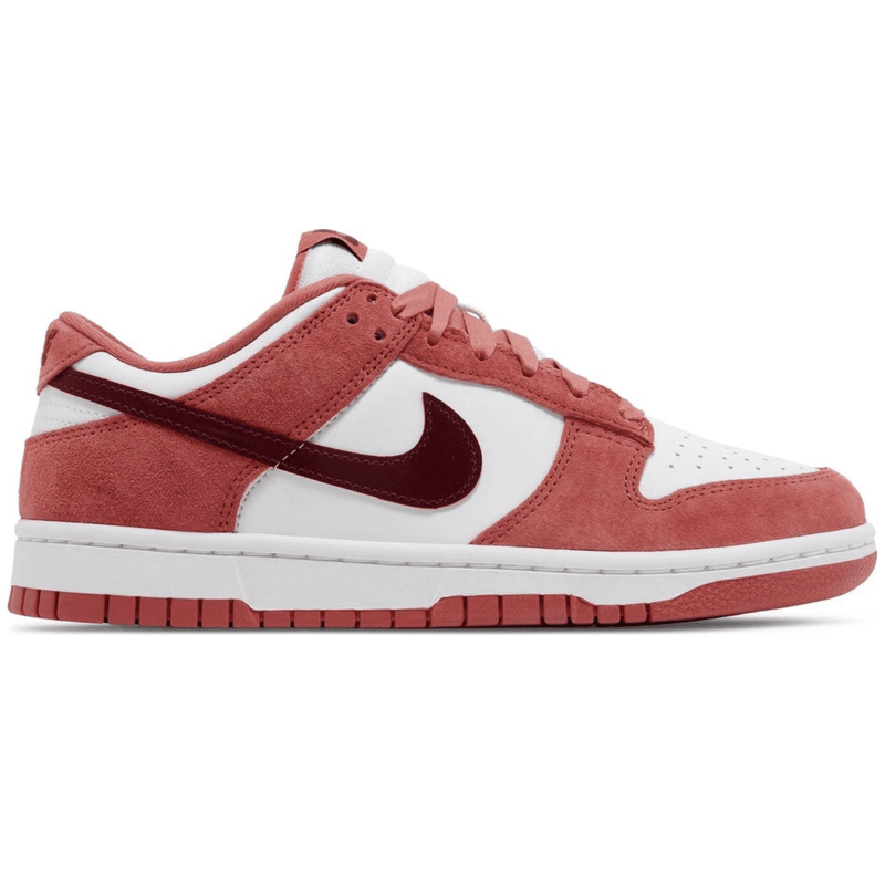 Nike Dunk Low Valentine's Day (2024)