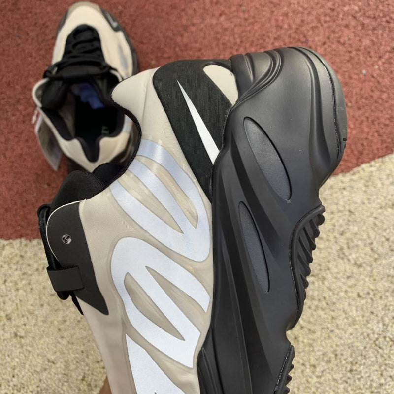 Adidas Yeezy Boost 700 MNVN Bone