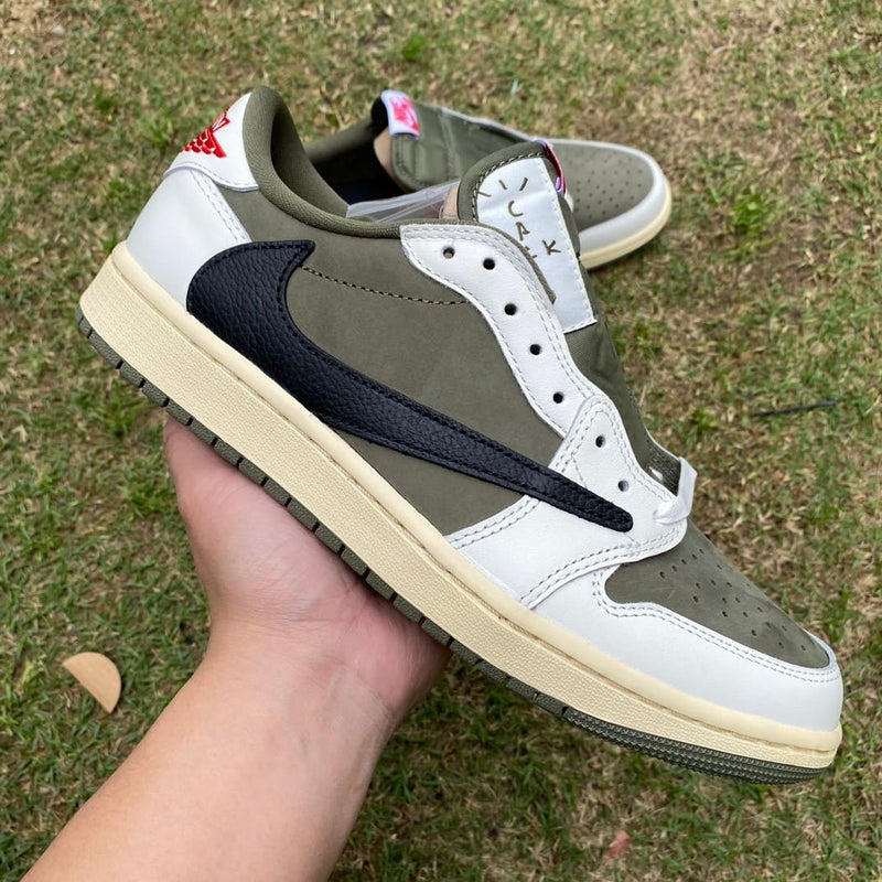 Air Jordan 1 Retro Low Travis Scott Medium Olive