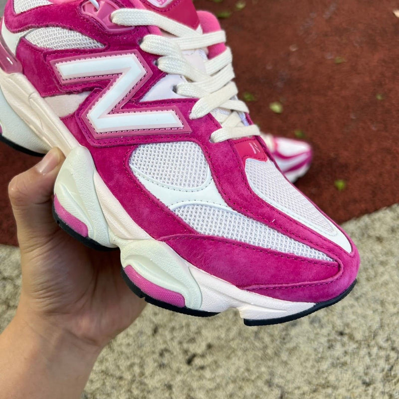 New Balance 9060 Fuchsia Pink