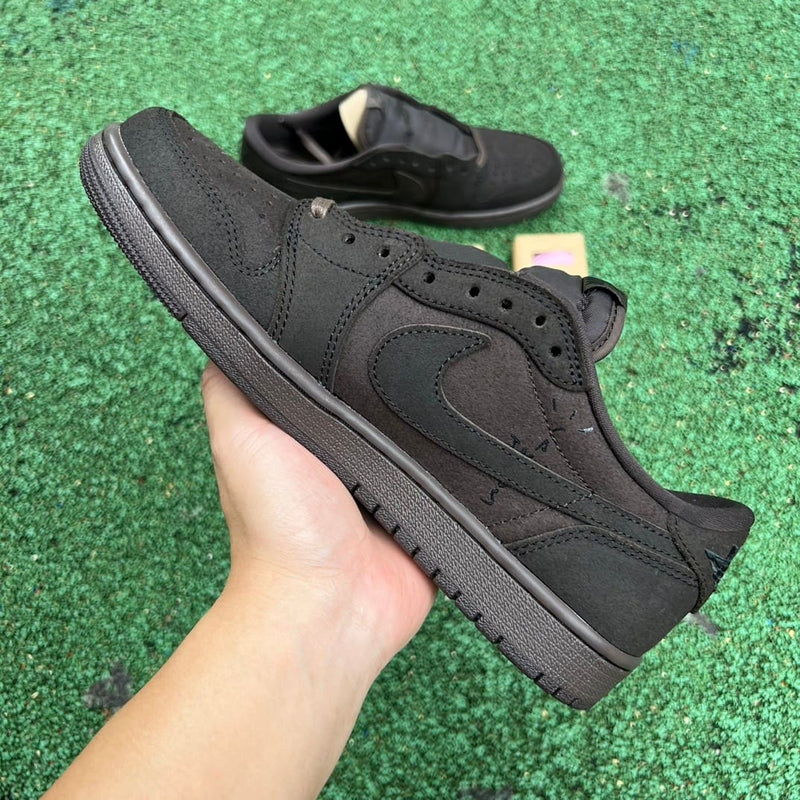 Air Jordan 1 Retro Low SP Travis Scott Velvet Brown