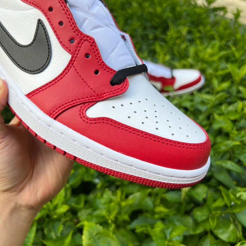 Air Jordan 1 Low Chicago