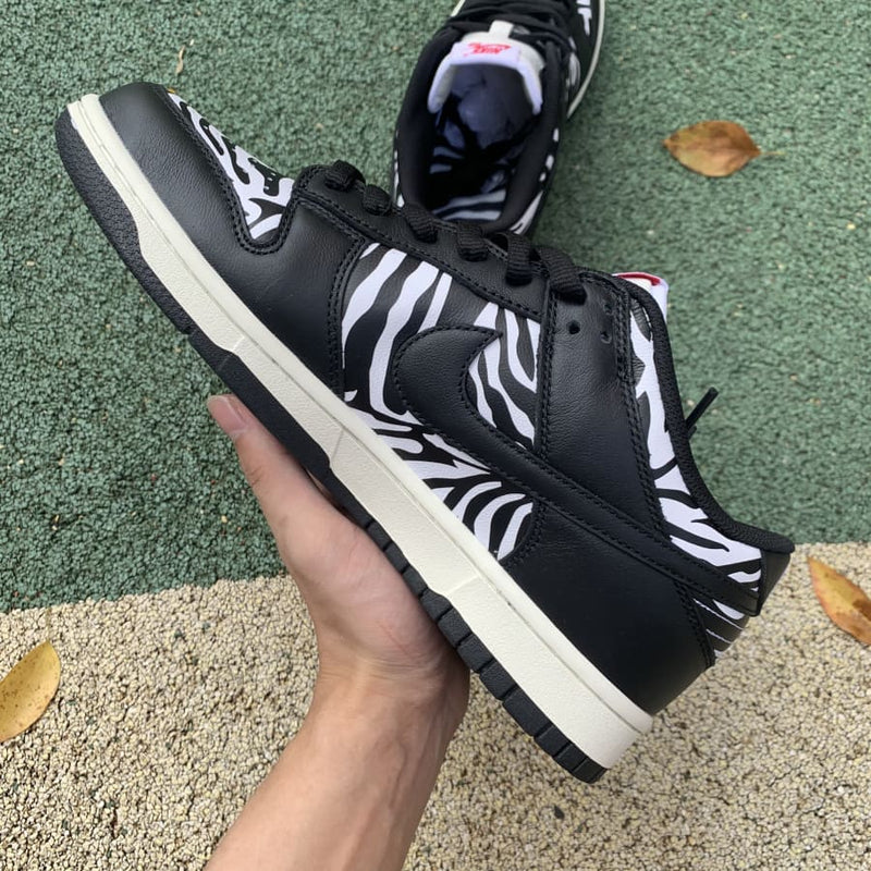 Nike SB Dunk Low Quartersnacks Zebra