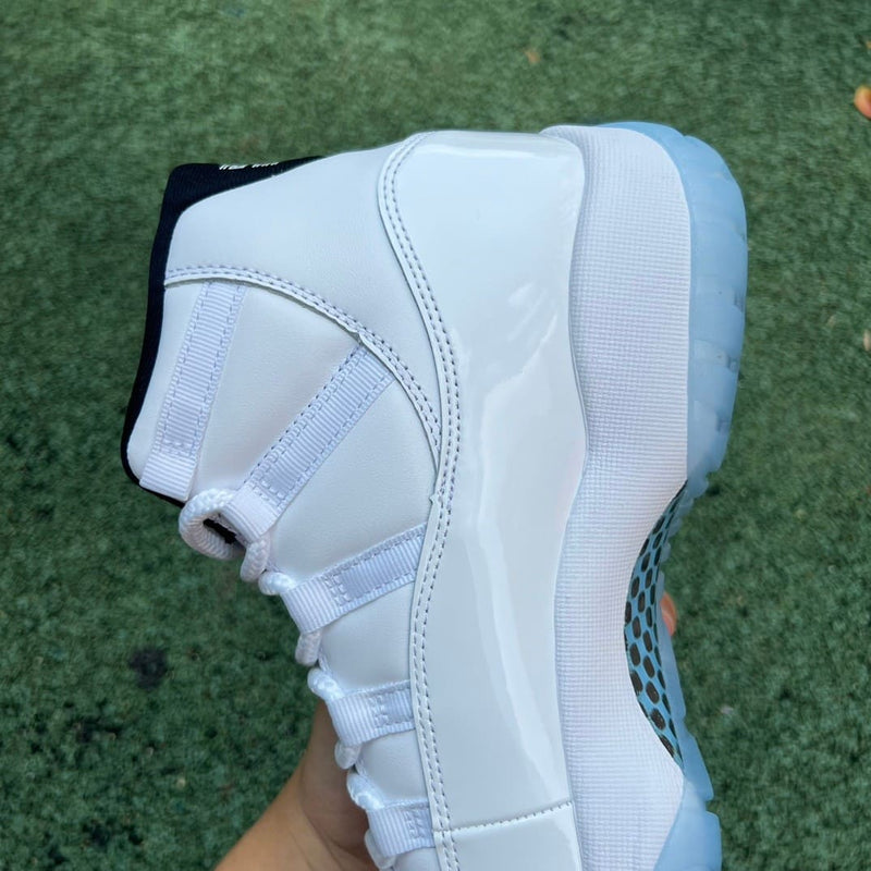 Air Jordan 11 Retro Legend Blue (2024)