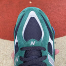 New Balance 9060 Team Forest Green