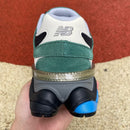 New Balance 9060 Team Forest Green