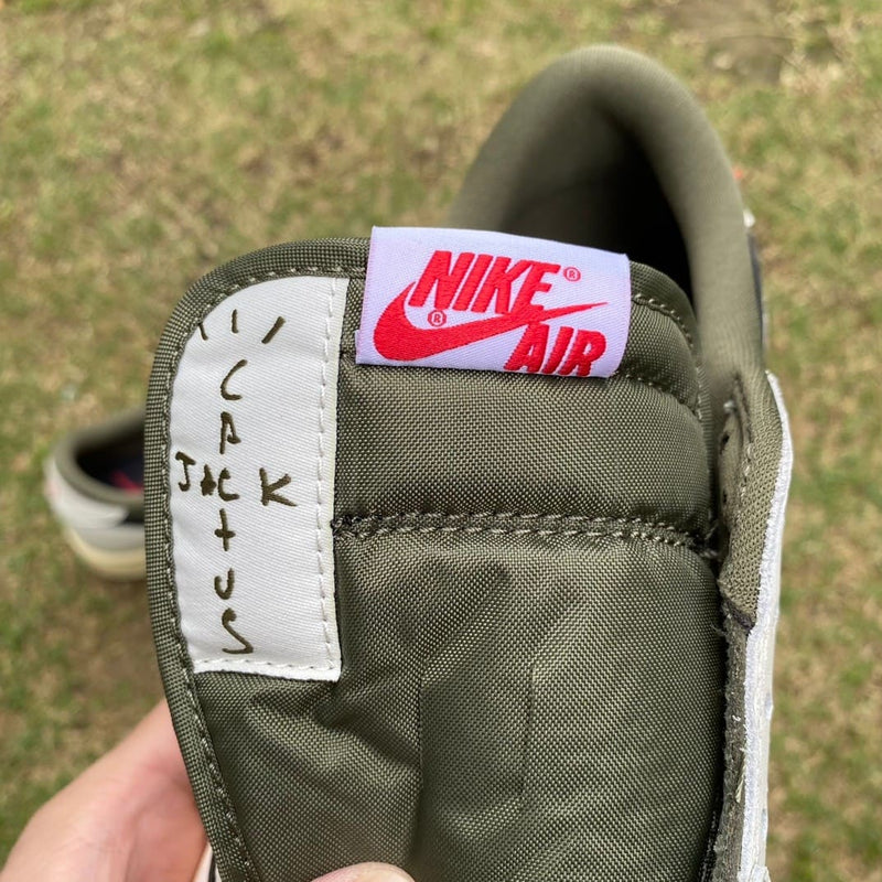 Air Jordan 1 Retro Low Travis Scott Medium Olive