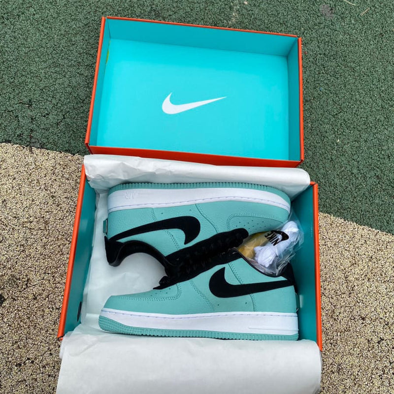 Nike Air Force 1 Low Tiffany & Co. 1837 (Friends and Family)