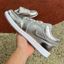 Air Jordan 1 Low SE Metallic Silver
