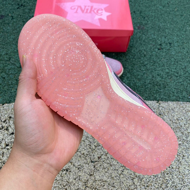 Nike Dunk Low LX Barbie