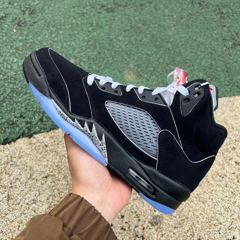 Air Jordan 5 Retro Black Metallic Reimagined