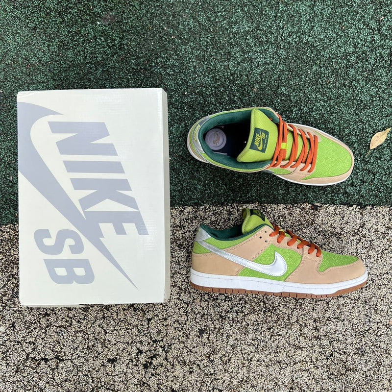 Nike SB Dunk Low Escargot