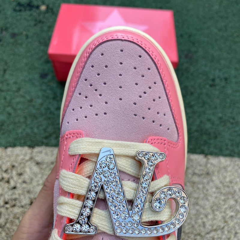 Nike Dunk Low LX Barbie