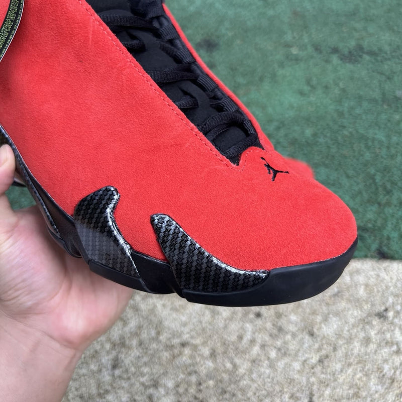 Air Jordan 14 Retro Ferrari (2025)