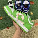 Nike SB Dunk Low Supreme Stars Mean Green