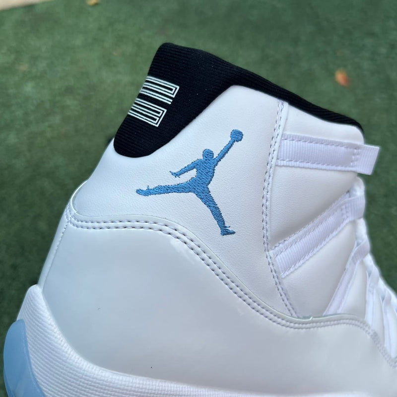 Air Jordan 11 Retro Legend Blue (2024)