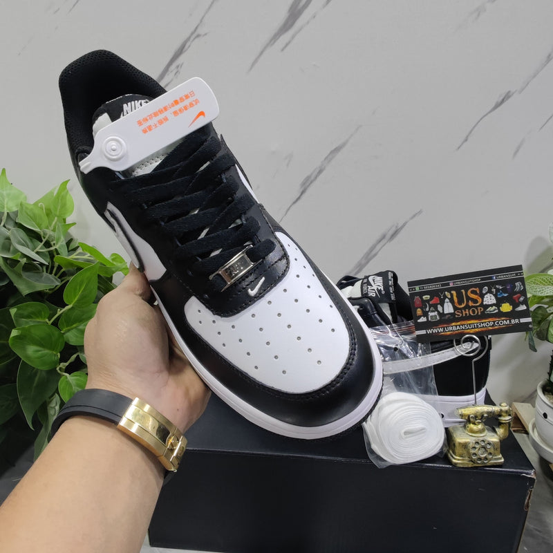 Nike Air Force 1 Low '07 White Swoosh Panda