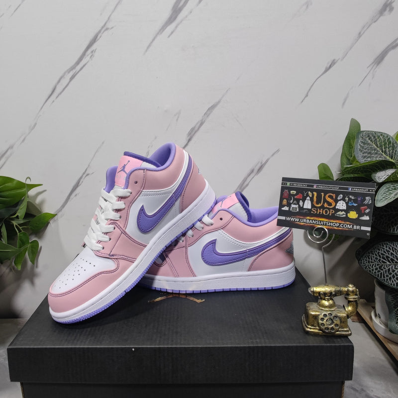 Air Jordan 1 Low SE Arctic Punch