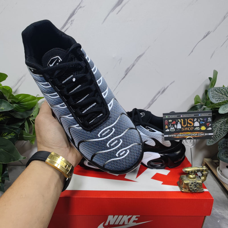 Nike Air Max Plus Black Silver White