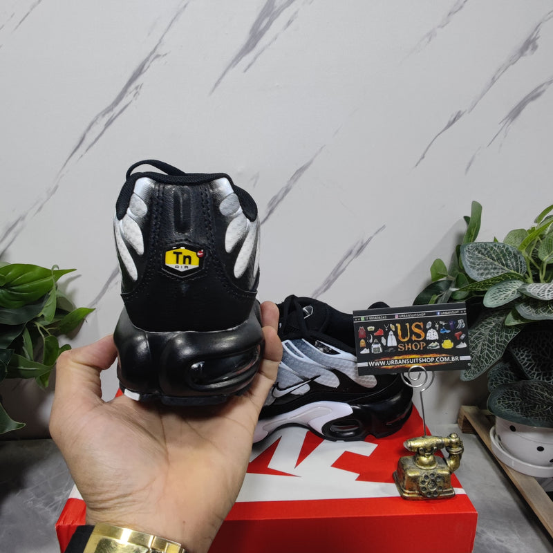 Nike Air Max Plus Black Silver White