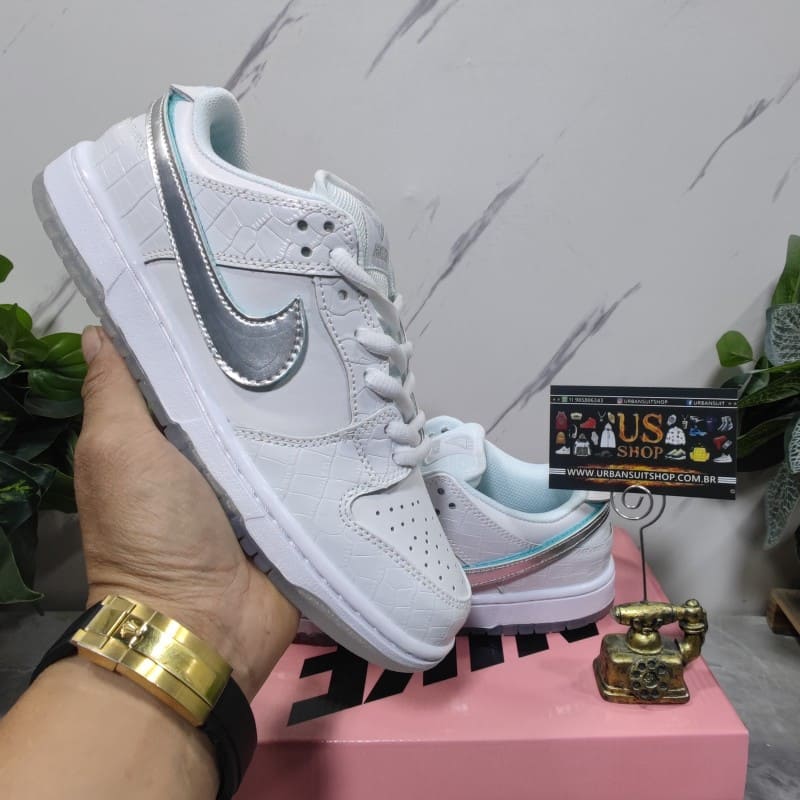 Nike SB Dunk Low Diamond Supply Co. White Diamond