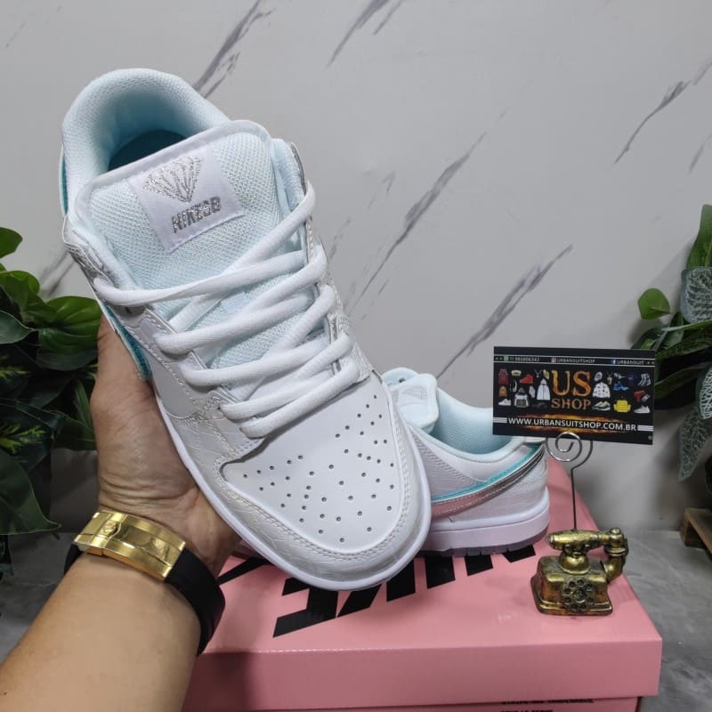 Nike SB Dunk Low Diamond Supply Co. White Diamond