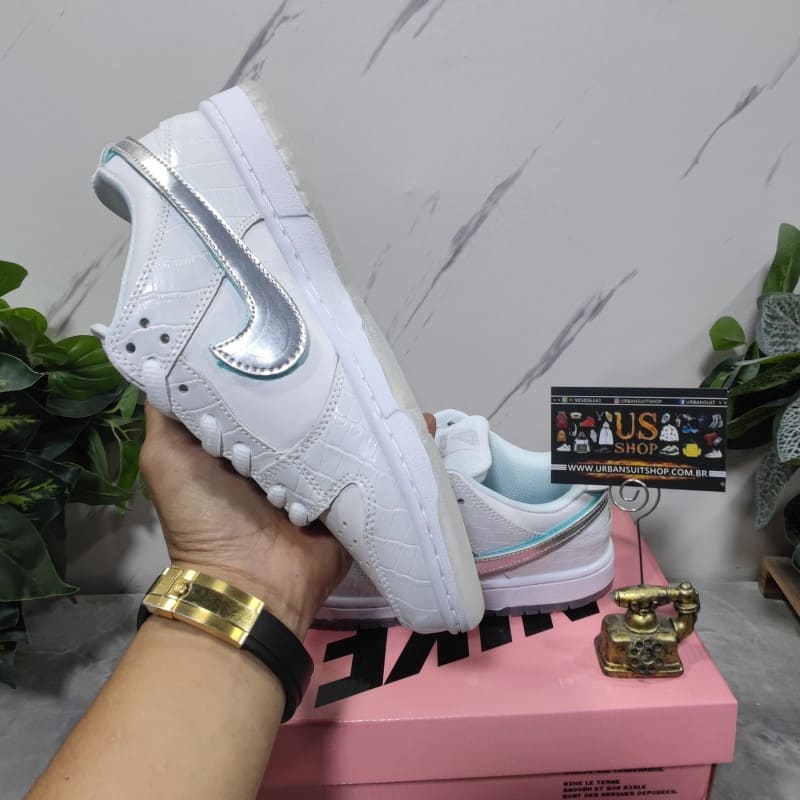 Nike SB Dunk Low Diamond Supply Co. White Diamond