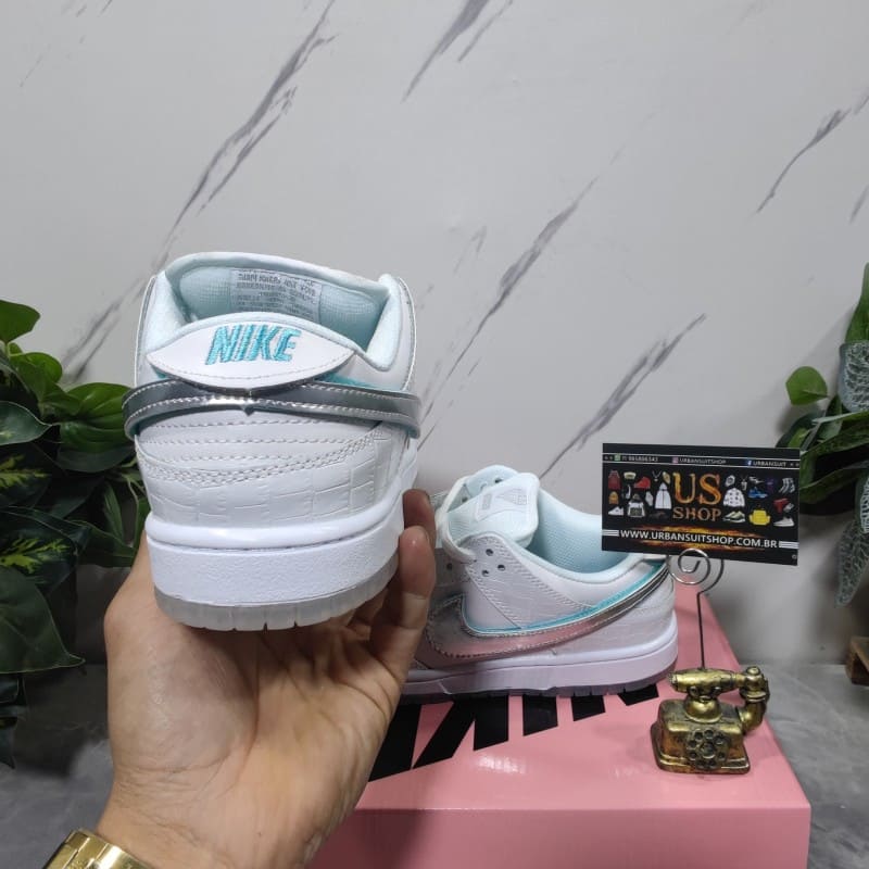 Nike SB Dunk Low Diamond Supply Co. White Diamond