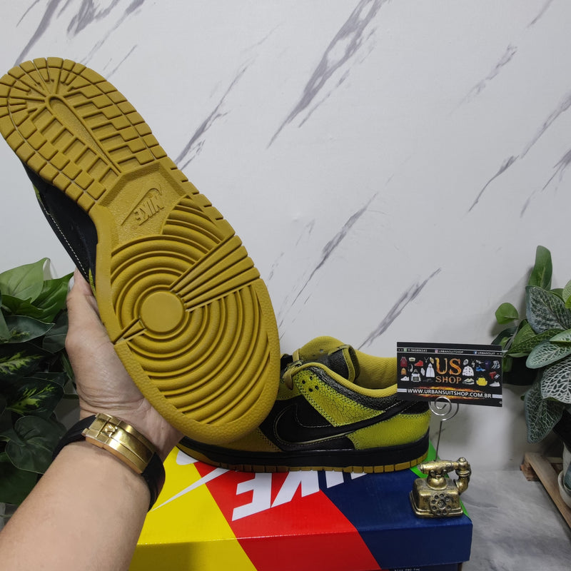 Nike Dunk Low Halloween Skull