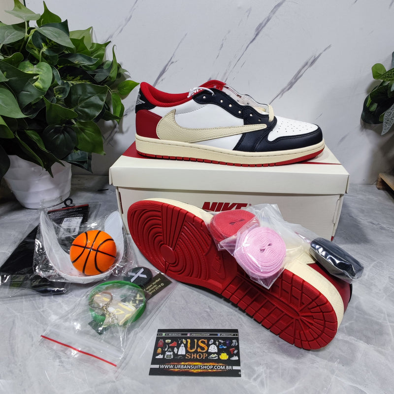 Air Jordan 1 low Travis Scott x Fragment "Red"