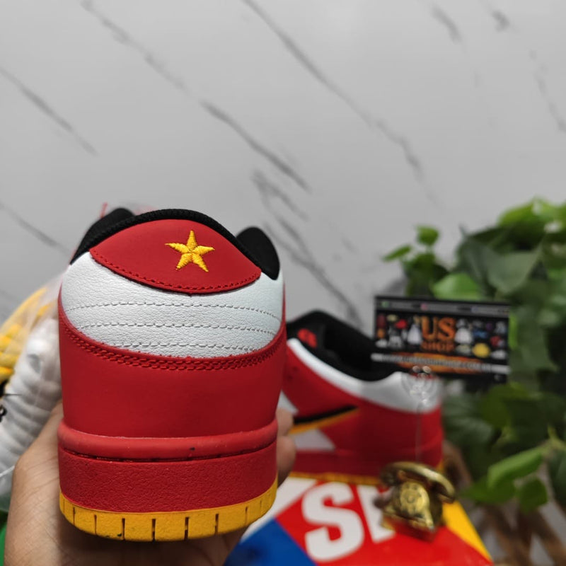 Nike SB Dunk Low Vietnam 25th Anniversary