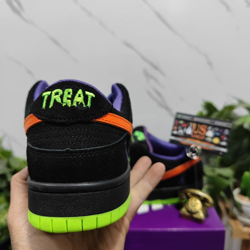 Nike SB Dunk Low Night of Mischief Halloween