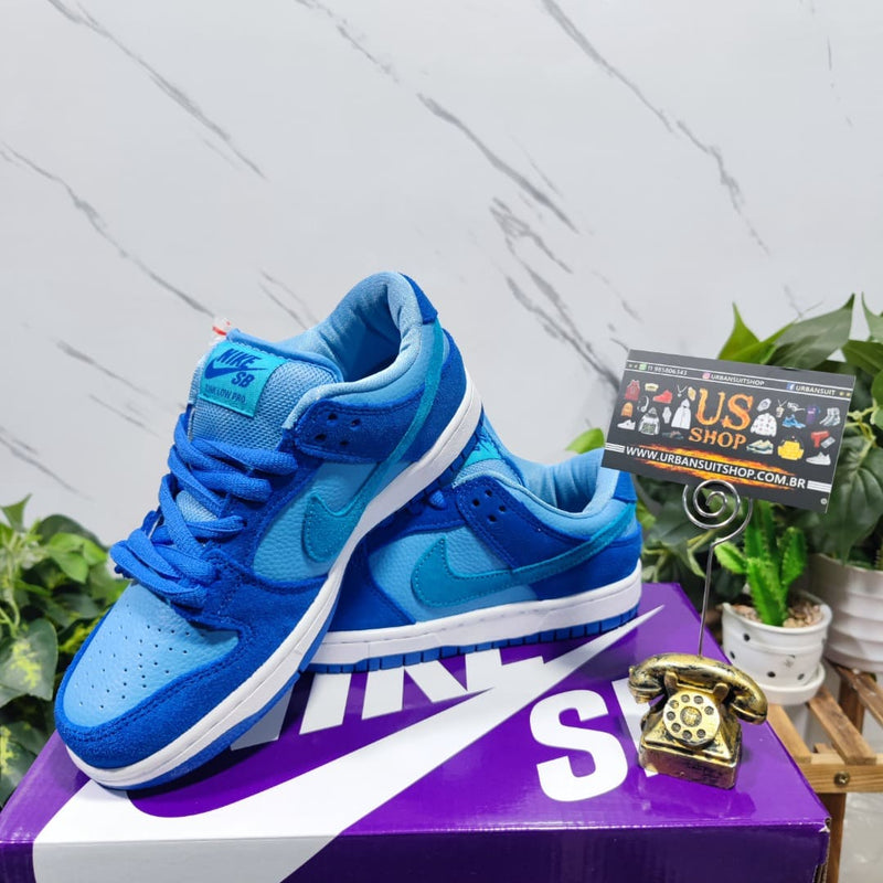 Nike SB Dunk Low Blue Raspberry