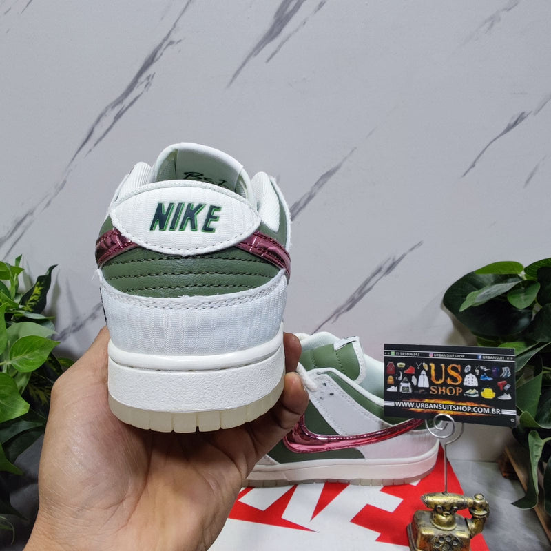 Nike Dunk Low Retro PRM Kyler Murray Be 1 of One