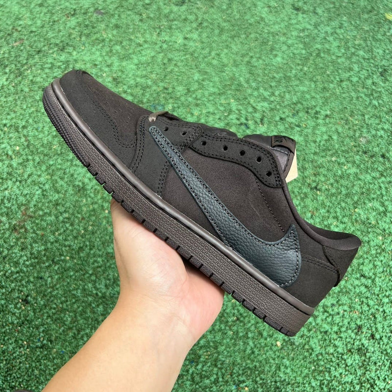 Air Jordan 1 Retro Low SP Travis Scott Velvet Brown