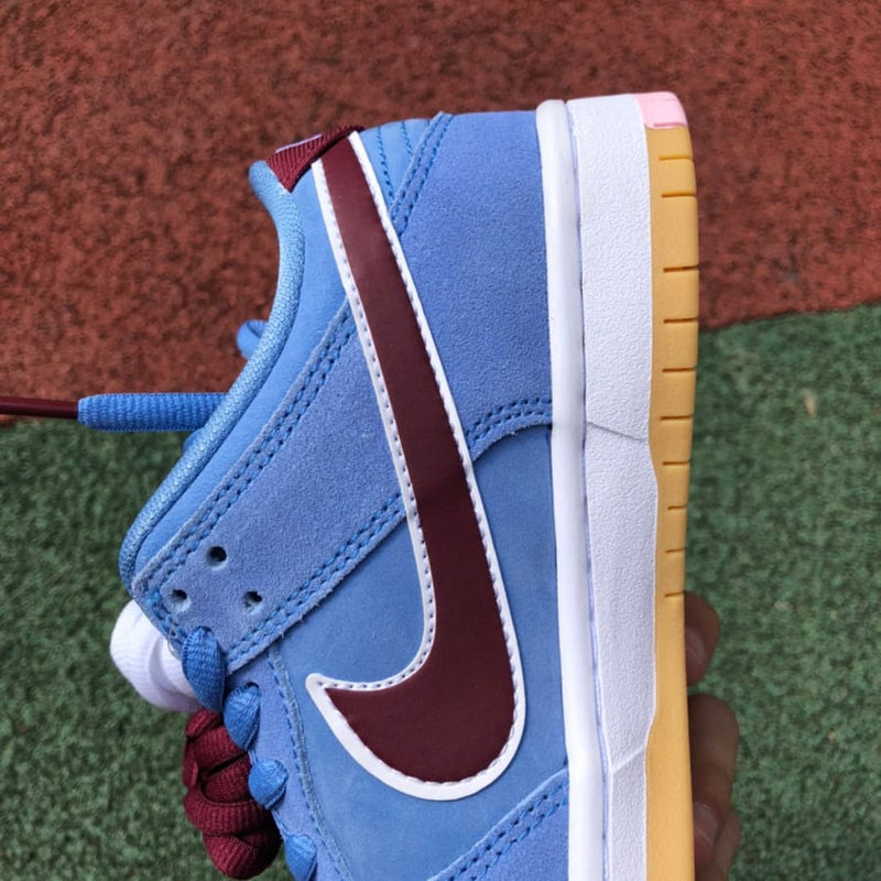 Nike SB Dunk Low Philadelphia Phillies