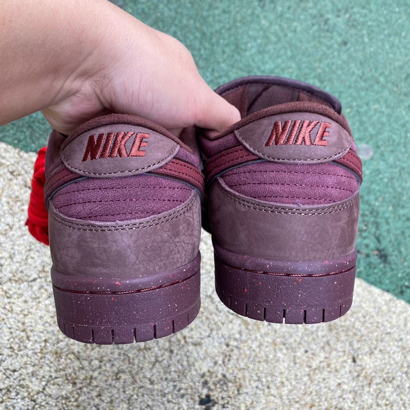 Nike SB Dunk Low City of Love Burgundy Crush