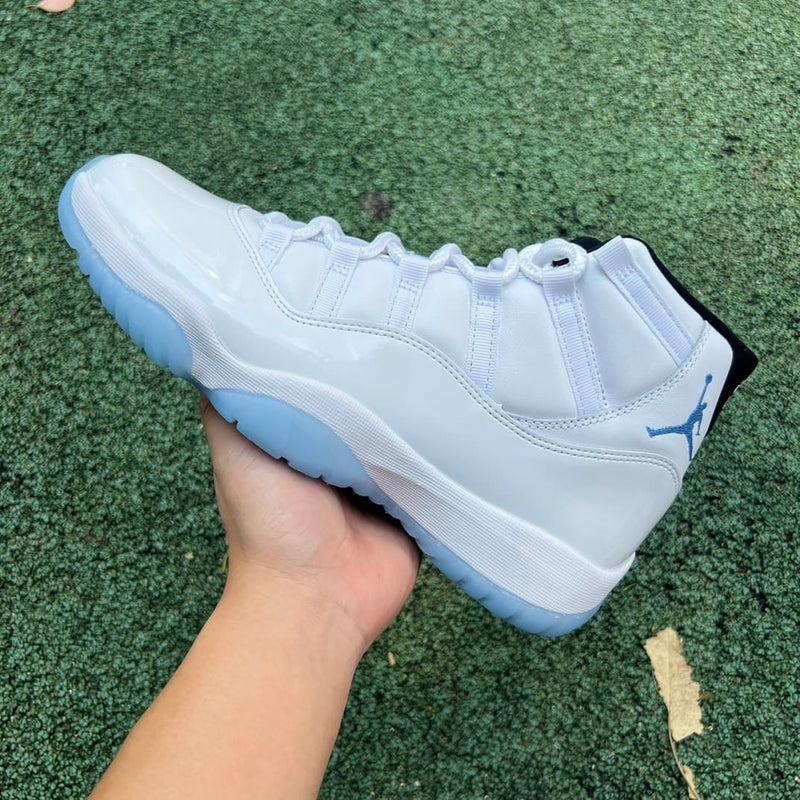 Air Jordan 11 Retro Legend Blue (2024)