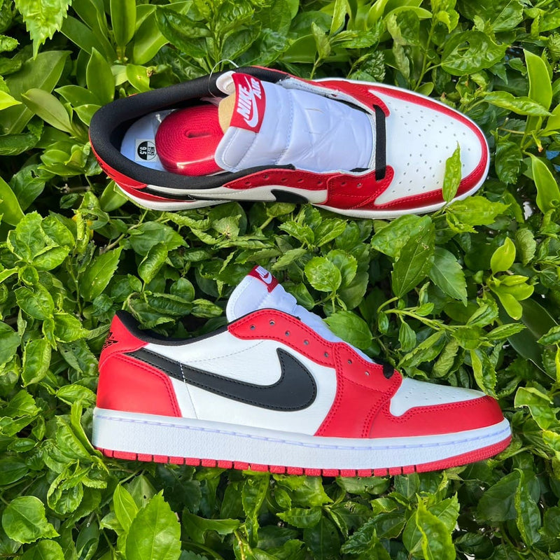 Air Jordan 1 Low Chicago