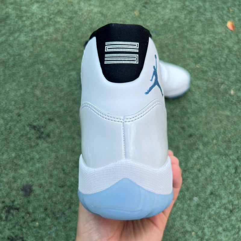 Air Jordan 11 Retro Legend Blue (2024)