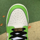Nike SB Dunk Low Supreme Stars Mean Green
