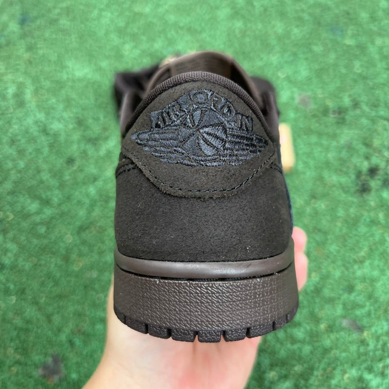 Air Jordan 1 Retro Low SP Travis Scott Velvet Brown