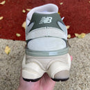 New Balance 9060 Olivine