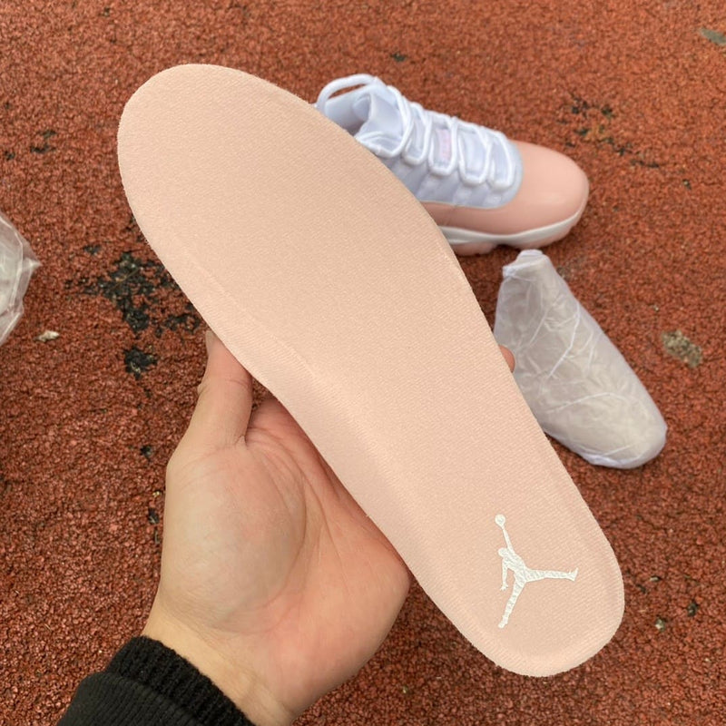 Air Jordan 11 Retro Low Legend Pink