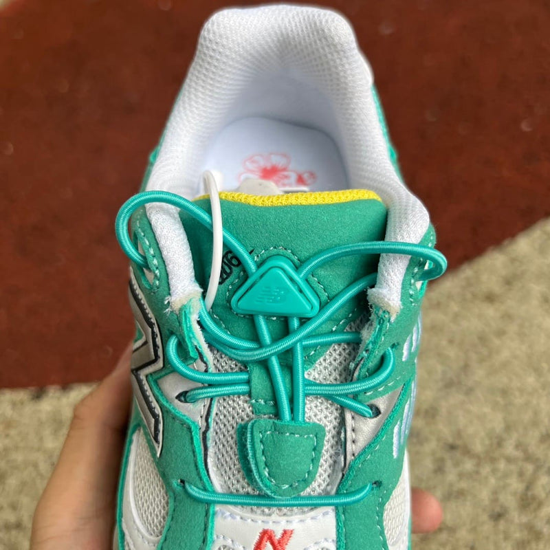 New Balance 9060 DTLR Cyan Burst