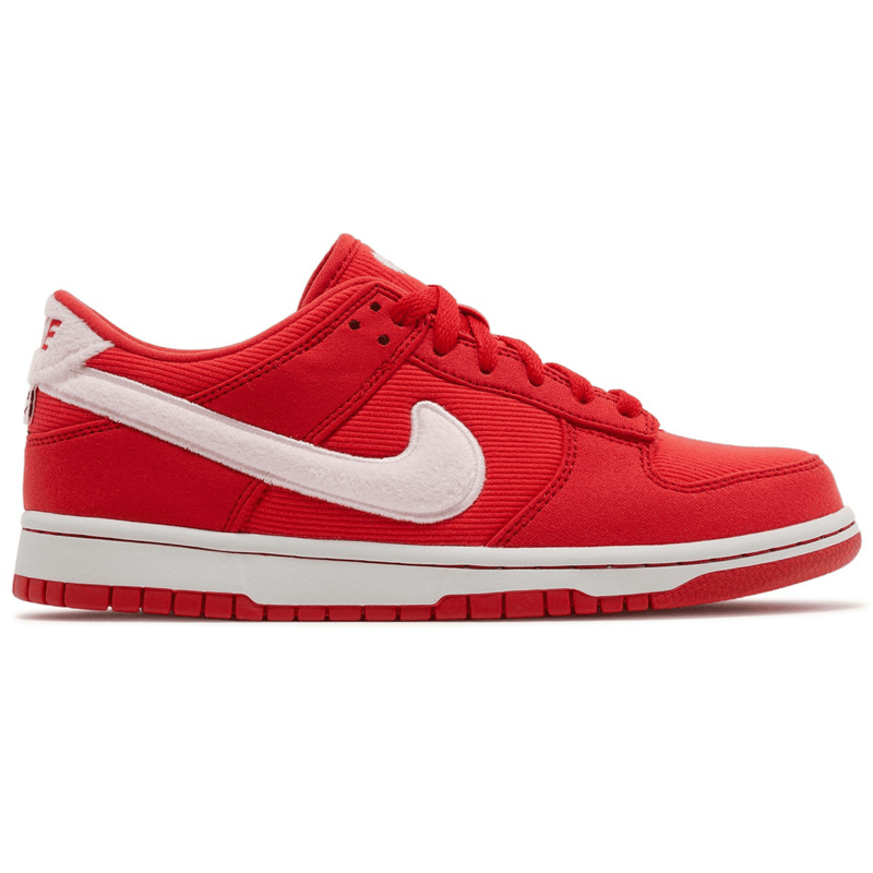 Nike Dunk Low Valentine's Day (2024)