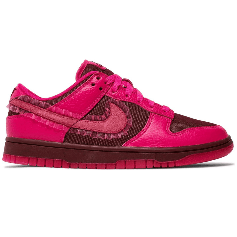 Nike Dunk Low Valentine's Day (2022)