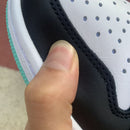 Air Jordan 1 Retro High Igloo