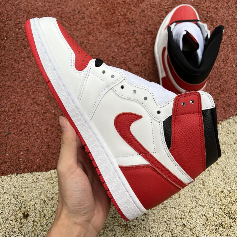 Air Jordan 1 Retro High Heritage