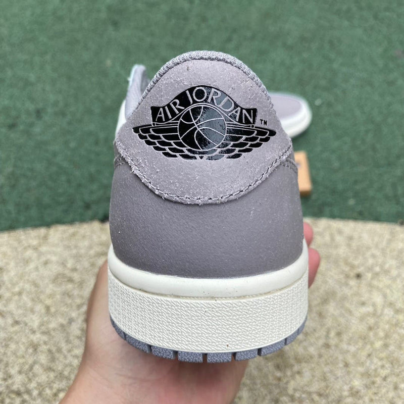 Air Jordan 1 Retro Low Atmosphere Grey